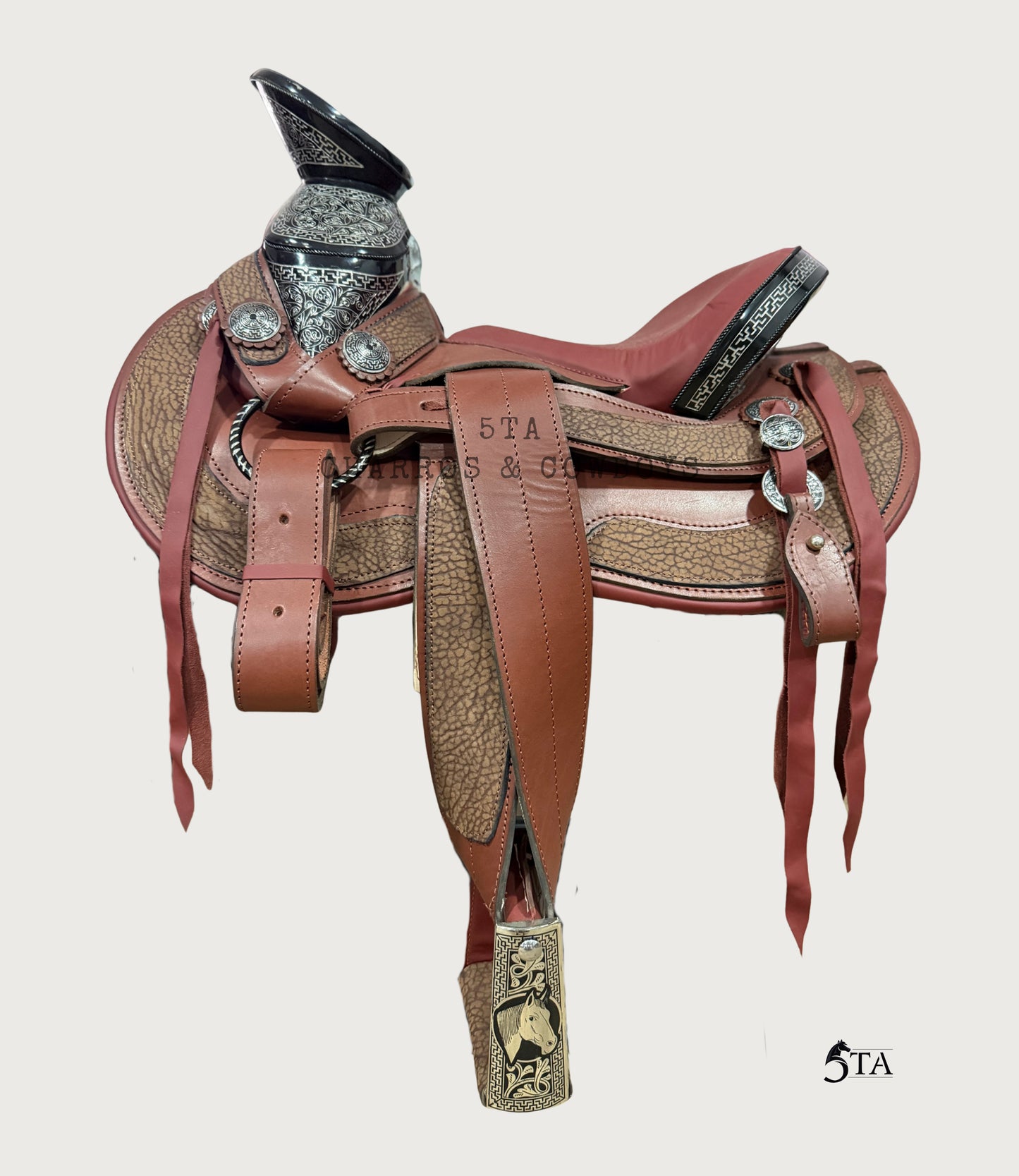 Montura Charra Piel Cuello de Toro y Fuste con Herraje