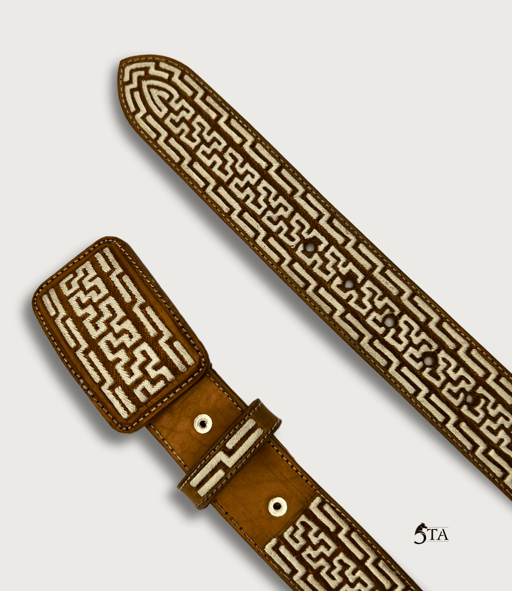 Cinto Piteado Original Media Greca y Dibujo "Y"
