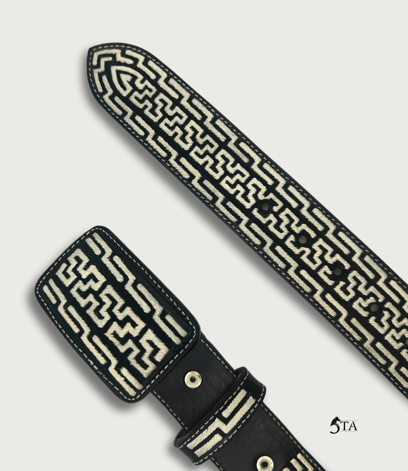 Cinto Piteado Original Media Greca y Dibujo "Y"