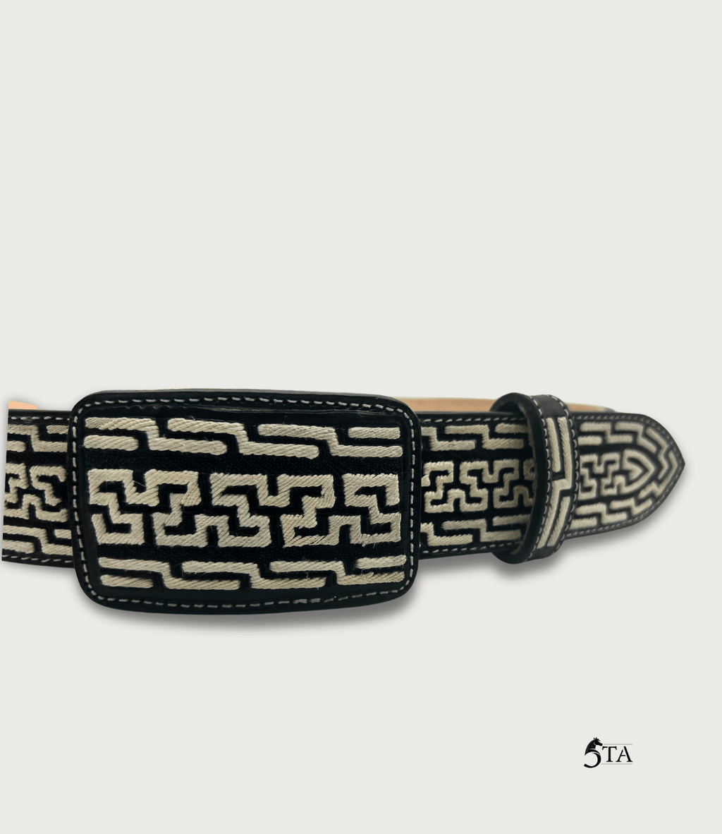 Cinto Piteado Original Media Greca y Dibujo "Y"