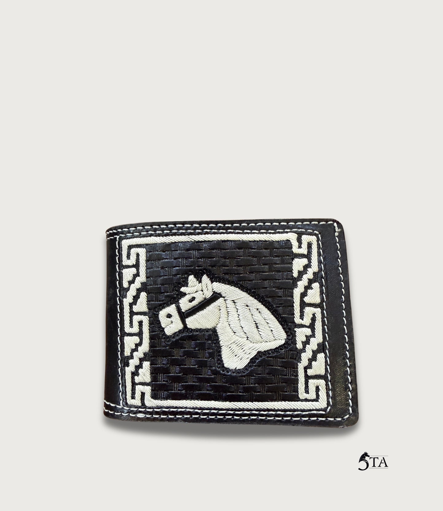 Cartera Piteada y Cincelada Figura Caballo