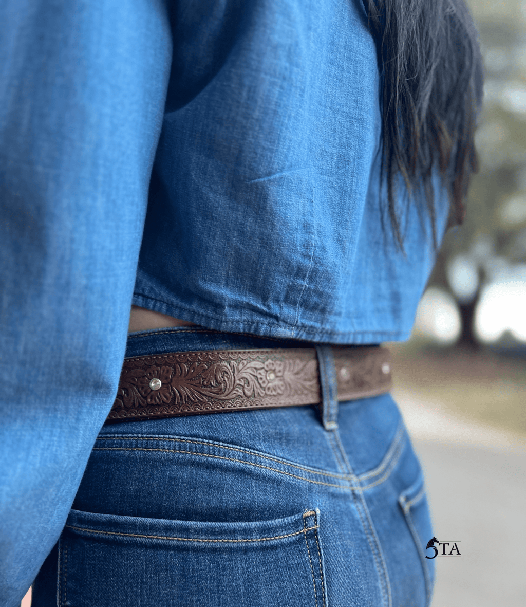 Cinto Flores y Piedras Brillantes