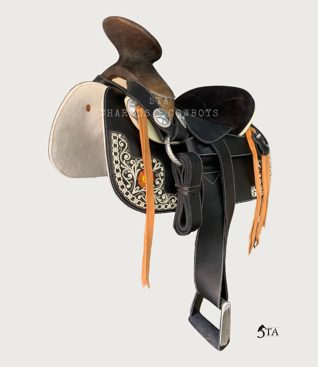 Montura Charra Piteada Piel Látigo Americana