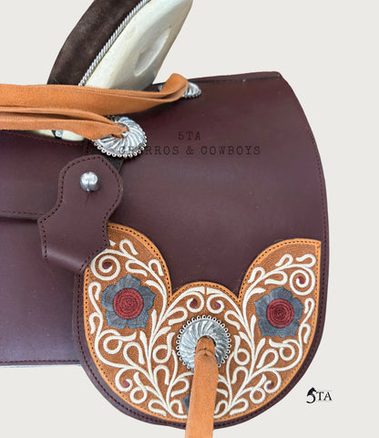 Montura Charra Piteada con Cantinas